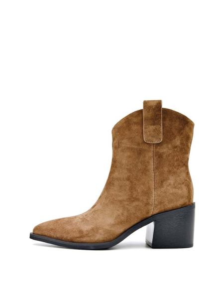 Ботинки демисезонные из натуральной замши