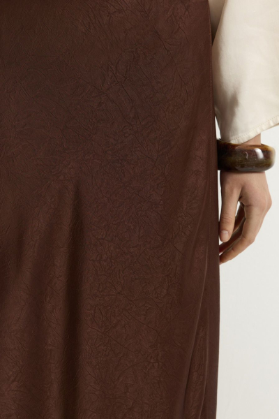 Атласная юбка с крэш-эффектом TOPTOP, цвет: коричневый TT.072.17655.700 |новая коллекция купить онлайн