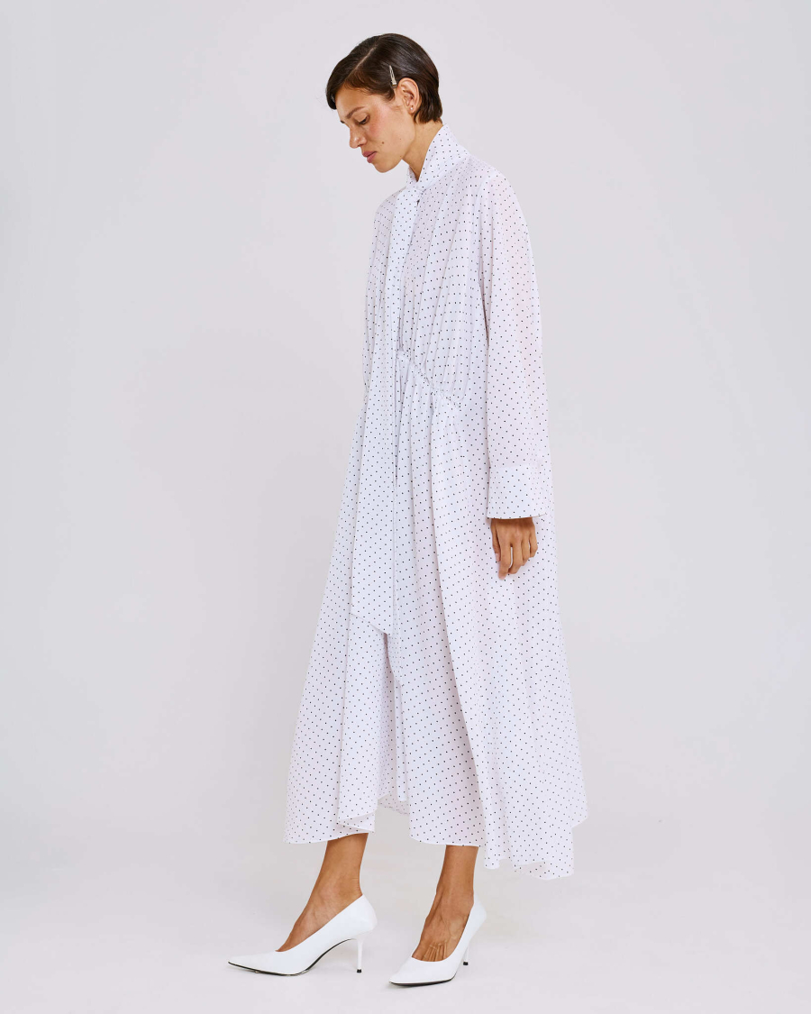 Платье в горох с шарфом Anmuse, цвет: белый, RB26SP314-WHT купить онлайн