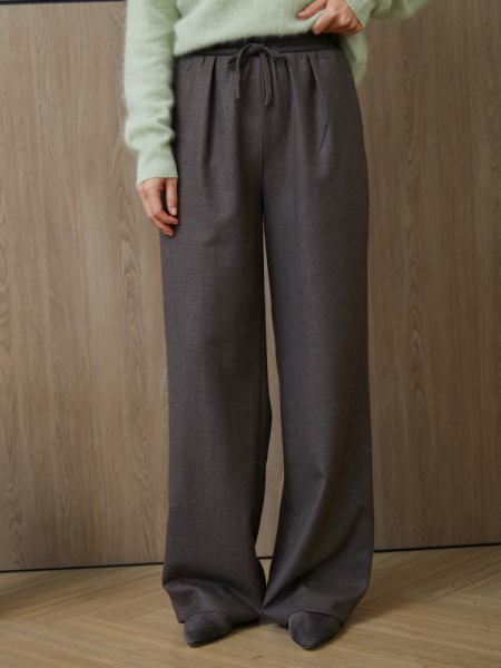 Брюки на резинке Ester