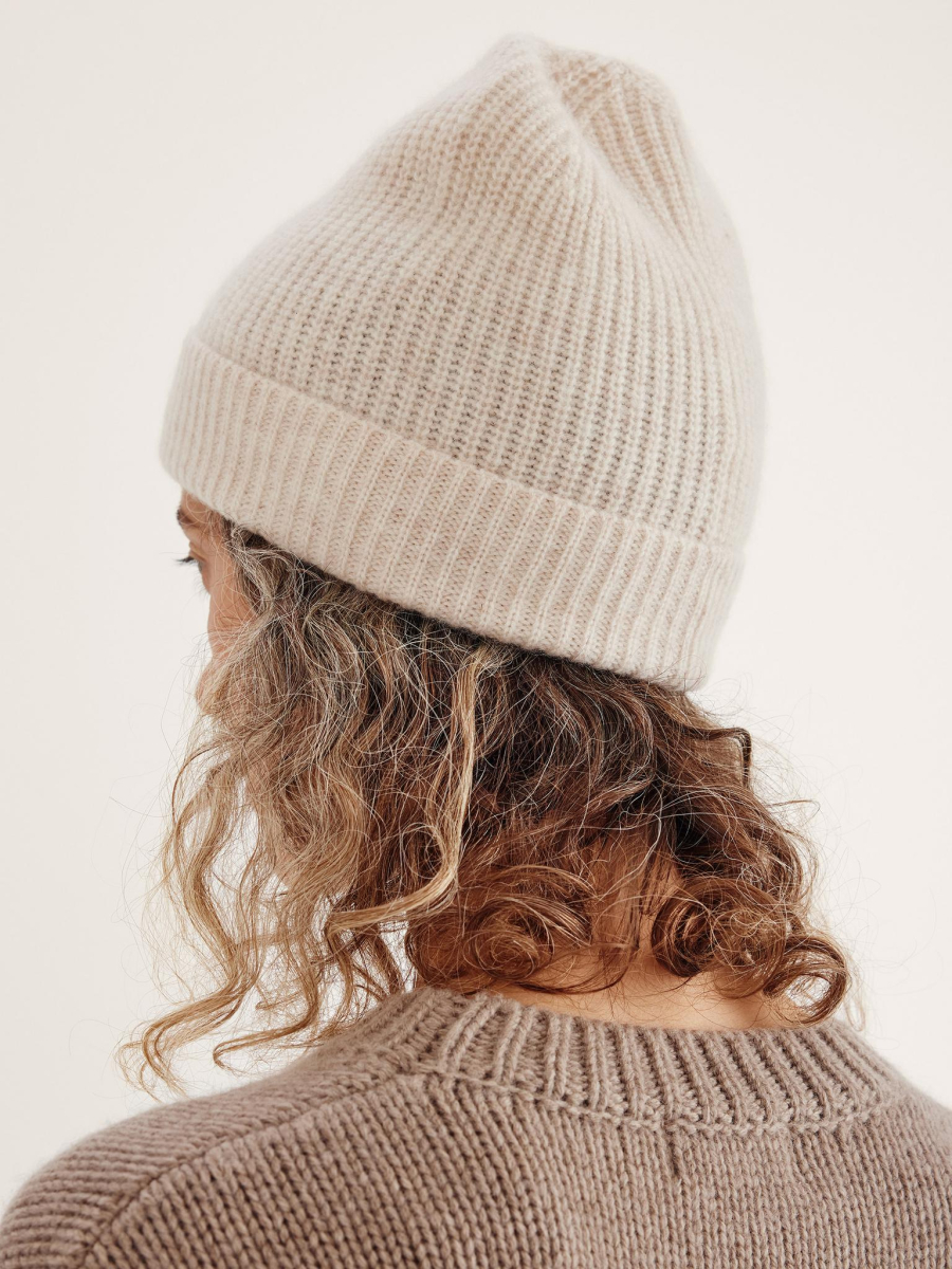 Шапка кашемировая Chaika, цвет: бежевый SH-138 купить онлайн
