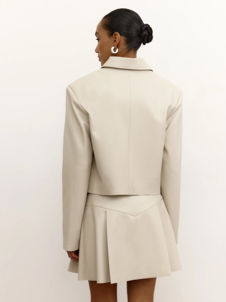 Куртка укороченная из экокожи с накладными карманами Mollis, цвет: слоновая кость, 17-03-3682/2 купить онлайн