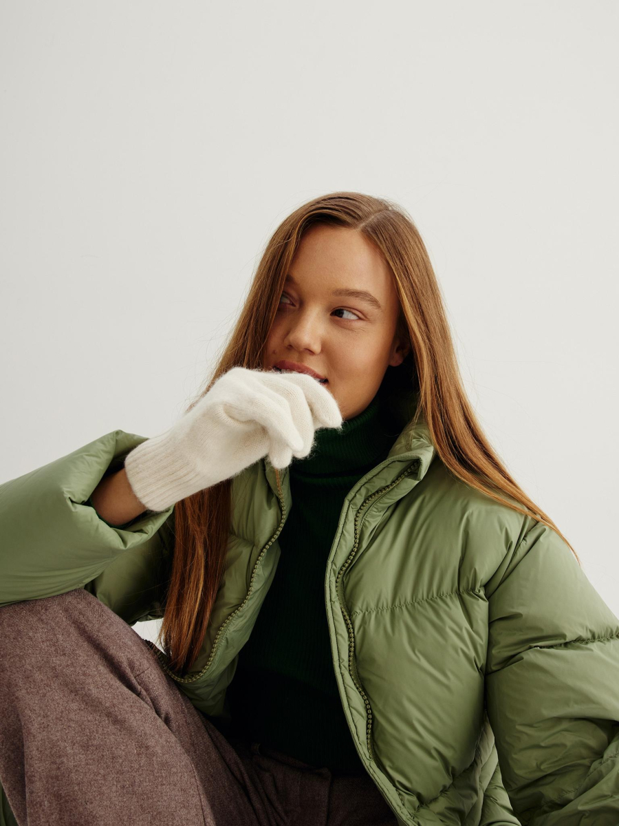 Перчатки с пухом енота Chaika, цвет: Светло-бежевый PR-5 купить онлайн