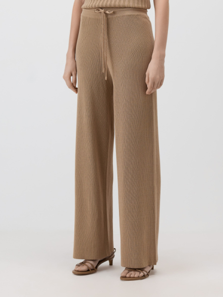 Трикотажные брюки в рубчик