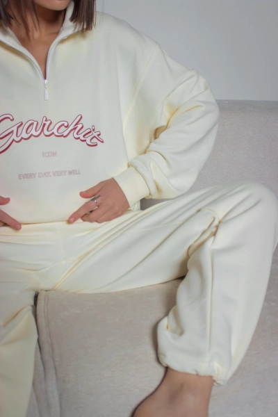 Свитшот Nine GARCHIT, цвет: Сливочный,  купить онлайн