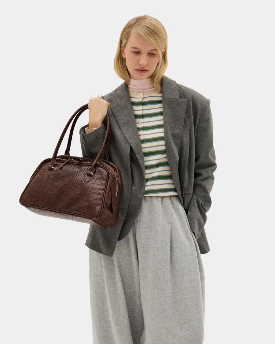 Сумка боулер Arny Praht, цвет: коричневый крокодил  купить онлайн