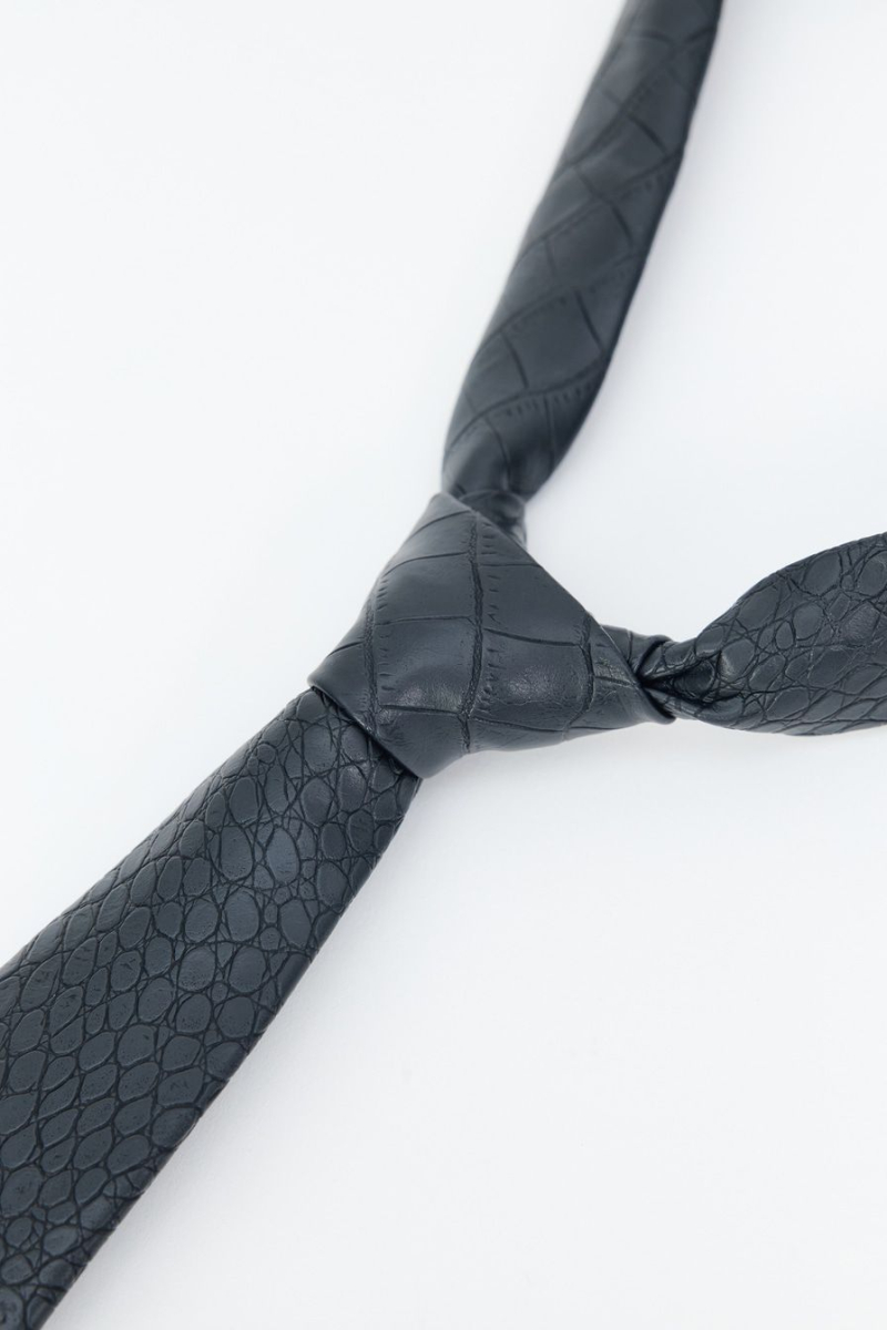 Галстук из экокожи TOPTOP, цвет: Черный TT.615.16475.900 купить онлайн