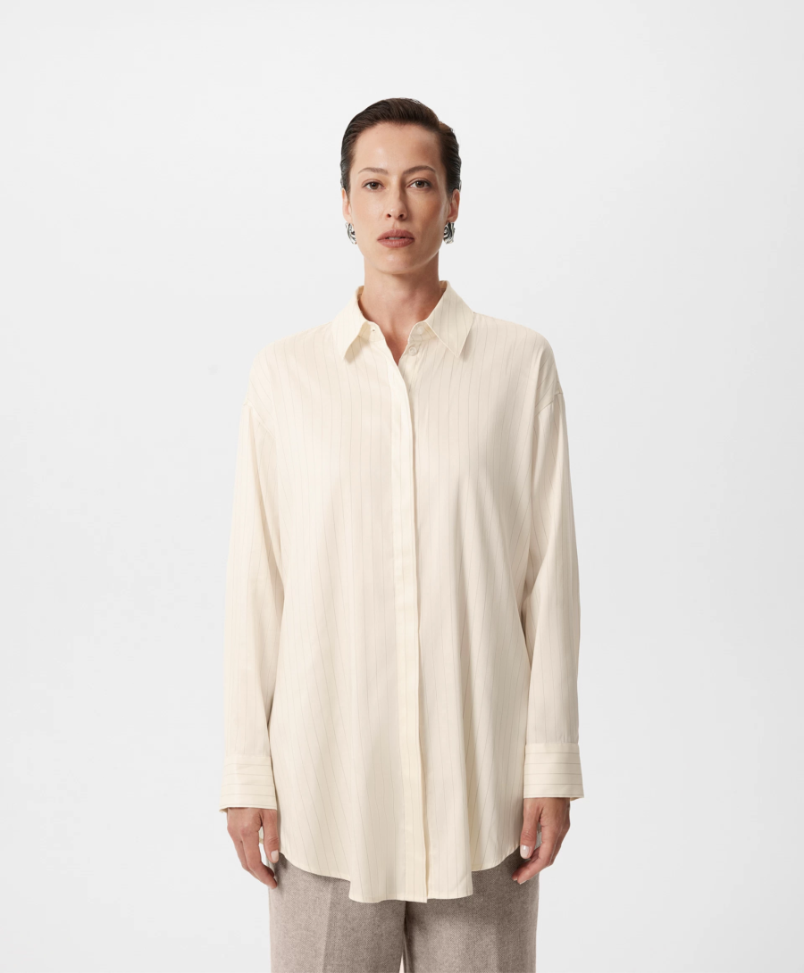 Блузка с матовым блеском в полоску