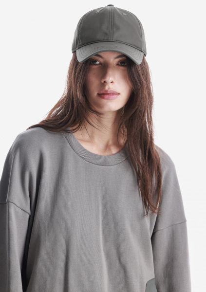 6-панельная кепка