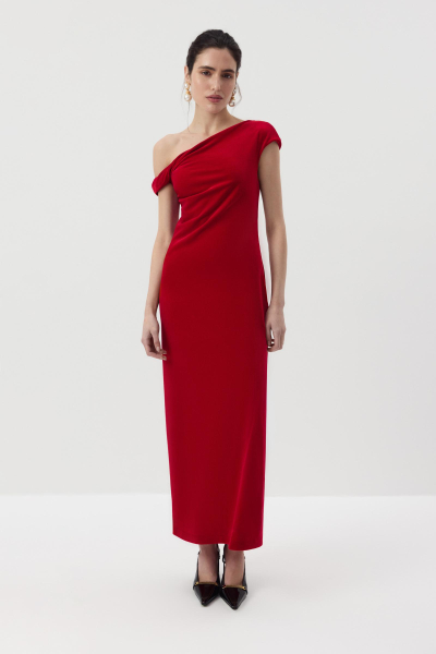 Платье макси с открытым плечом из бархата Charmstore, цвет: алый, 111-27542-441 купить онлайн