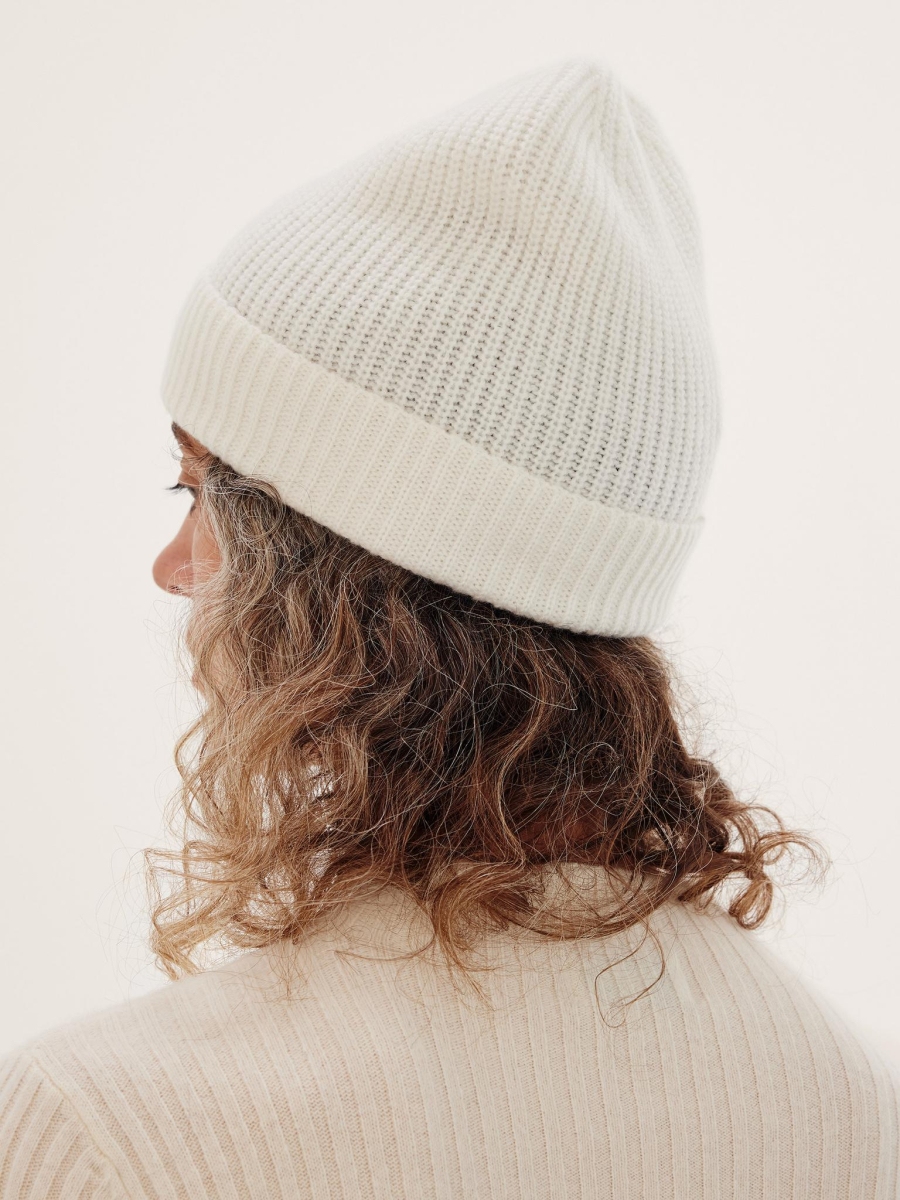 Шапка кашемировая Chaika, цвет: молочный SH-138 купить онлайн