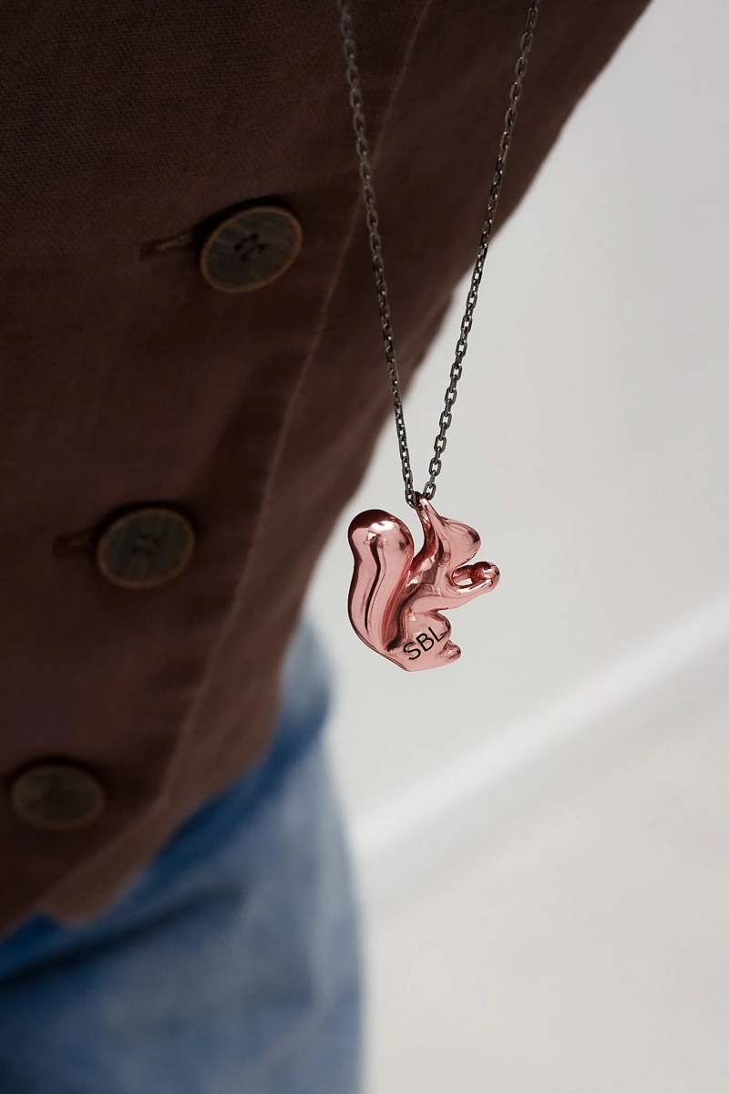 Серебряное колье «Белка» SBLESKOM, цвет: серебро, 31865 купить онлайн