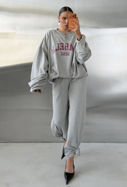 Свитшот с защипами тонкий