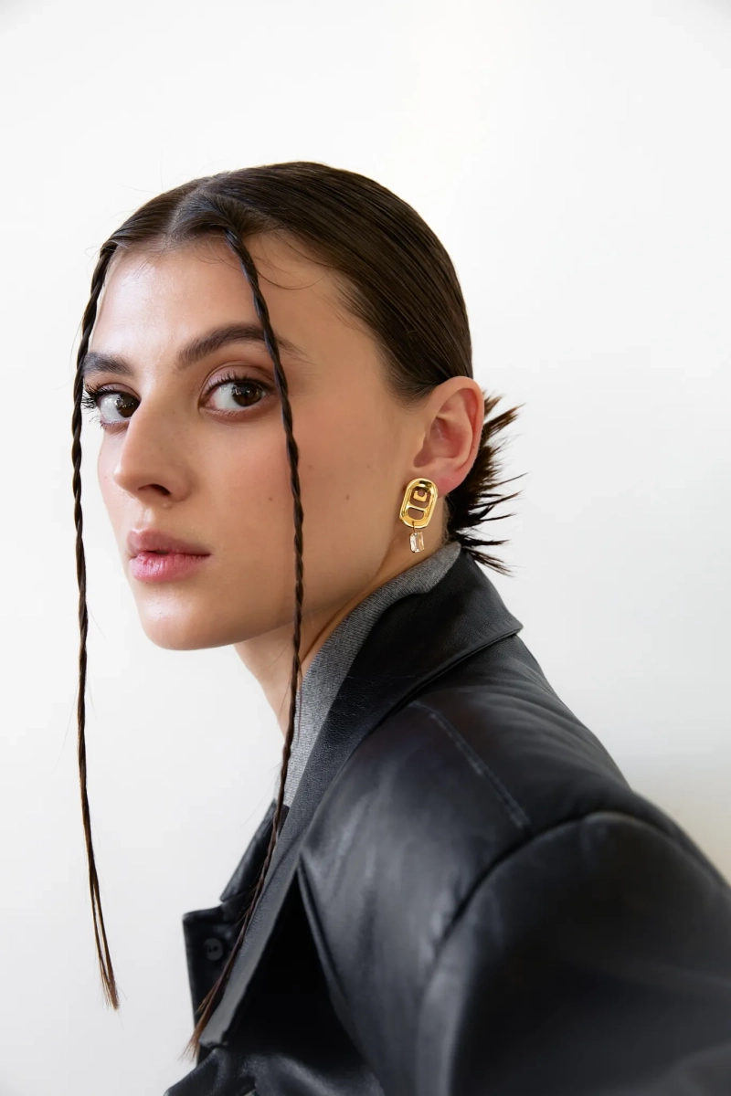 Серебряная моносерьга «Открывайся» с горным хрусталем SBLESKOM, цвет: позолота, 21952 купить онлайн