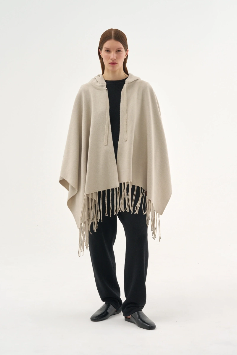 Пончо с капюшоном Mankova, цвет: жемчужный, SS25-009 купить онлайн