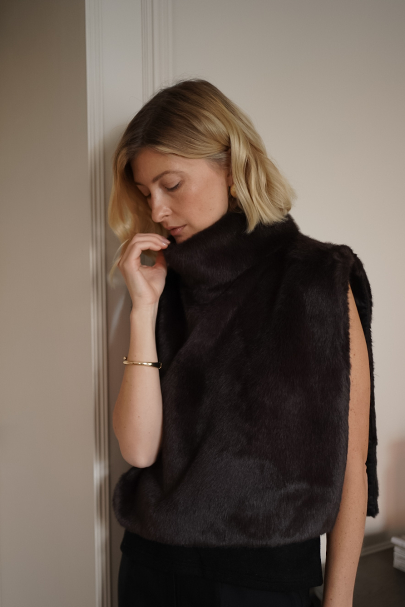 Манишка из эко-меха VELVET, цвет: коричневый 00-00005184 купить онлайн