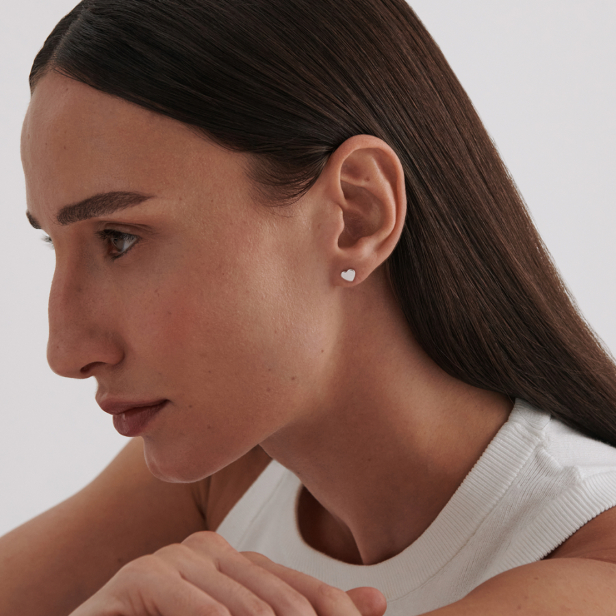 Пусеты сердце Qiu Darkrain, цвет: серебро, PL4027 купить онлайн