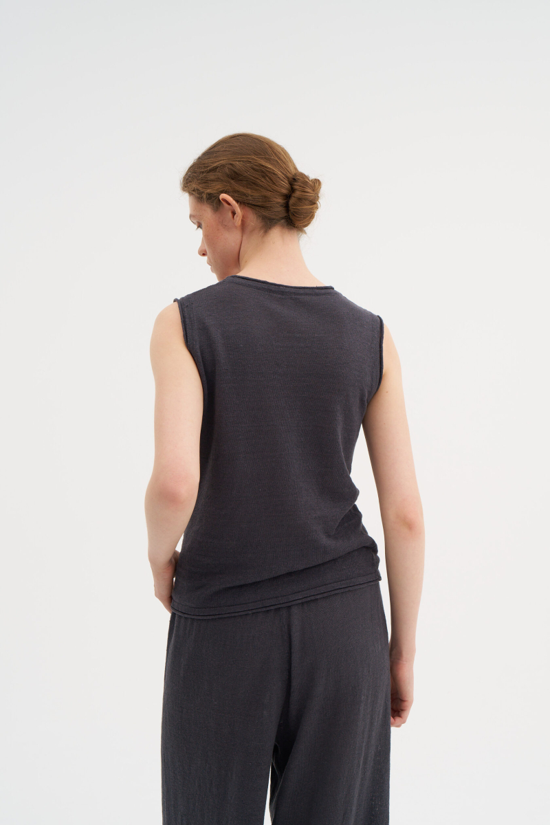 Топ В ПУТИ Mankova, цвет: графитовый, SS26-009 купить онлайн