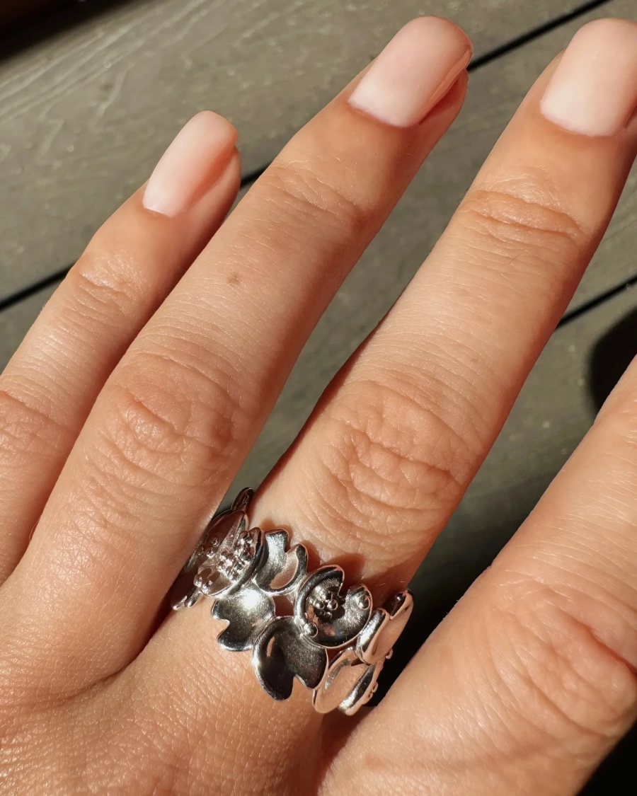 Серебряное широкое кольцо «Васюганские болота» SBLESKOM, цвет: серебро, 12114 купить онлайн