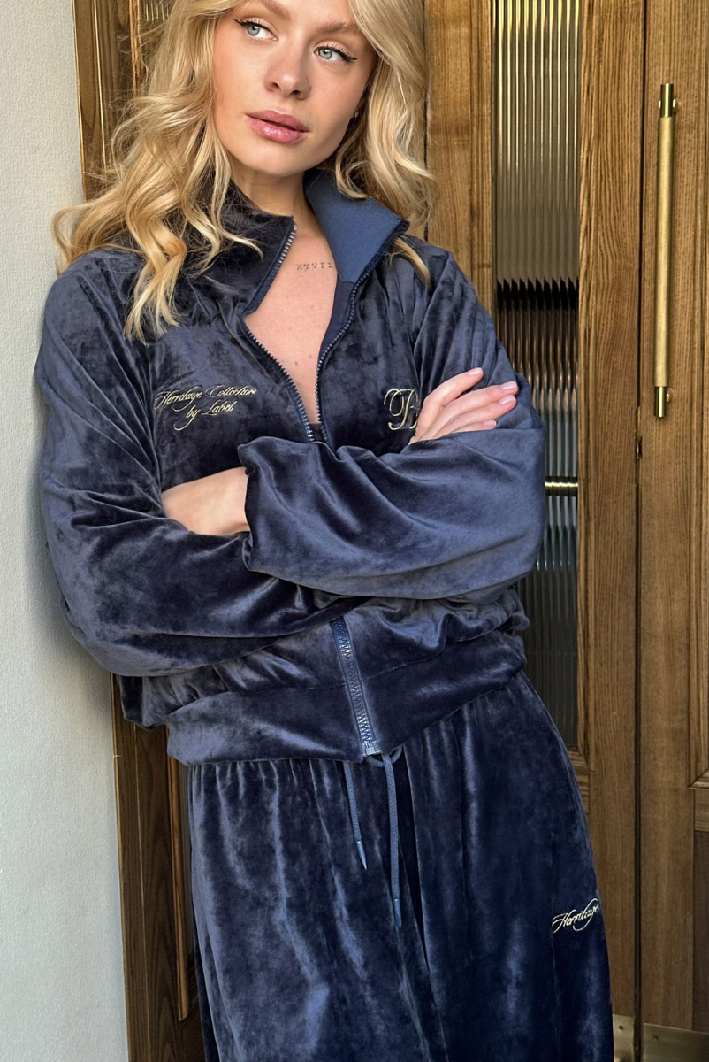 Свитшот из велюра BLUE Label .B, цвет: blue, Tp.02.3.3021.1025BL купить онлайн