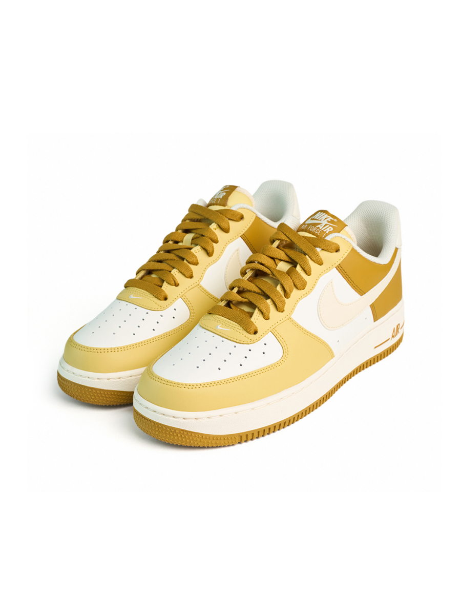 Кроссовки мужские Nike Air Force 1 Low "University Gold" NKDADDYS SNEAKERS, цвет: белый FZ4034-716 купить онлайн