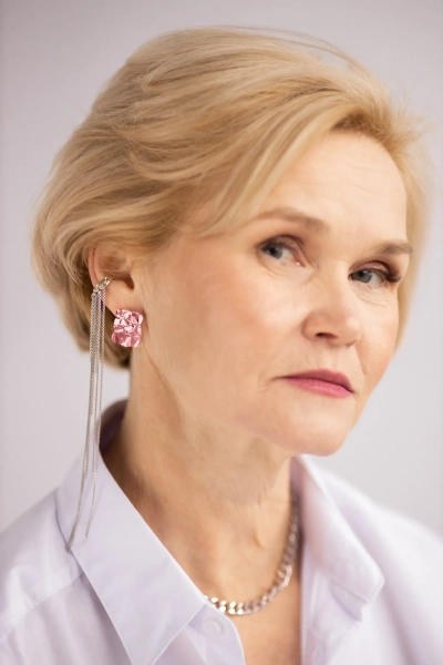 Серебряные серьги-прямоугольники "Folio" SBLESKOM, цвет: PINK, 11168 купить онлайн