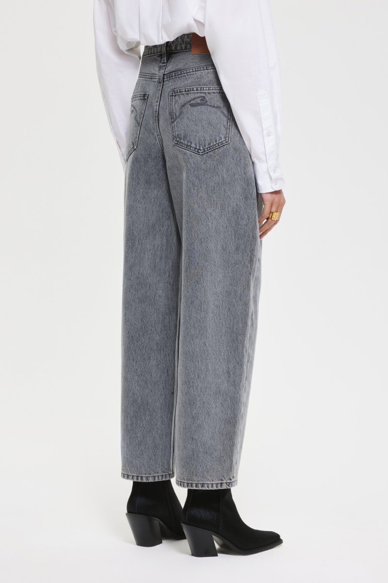 Джинсы DREAMS BY ALENA AKHMADULLINA, цвет: серый, 225105081504280/109000 купить онлайн