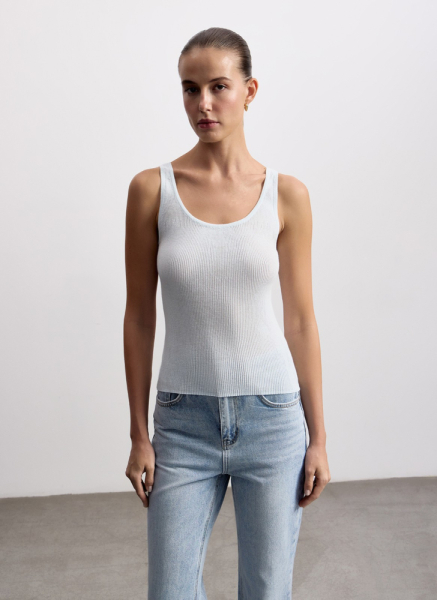 Топ вязаный