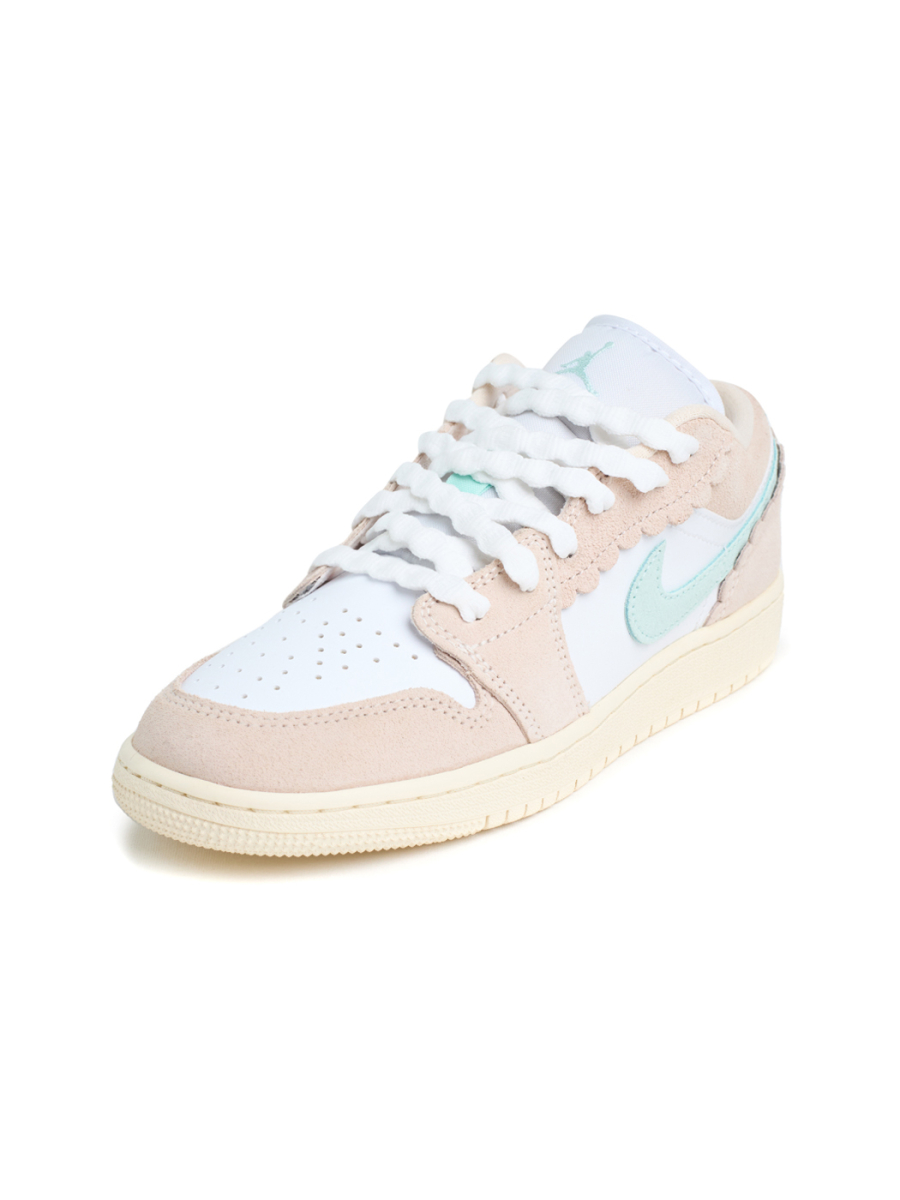 Кроссовки подростковые Jordan 1 Low "Scalloped Edge Guava Ice" GS NKDADDYS SNEAKERS, цвет: розовый DZ5356-800 купить онлайн