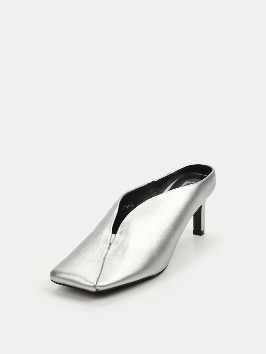 Мюли с закрытым квадратным мысом