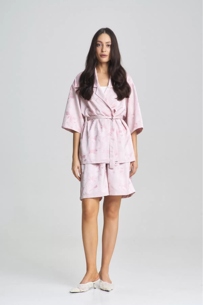 Костюм с шортами Asian mood Pink