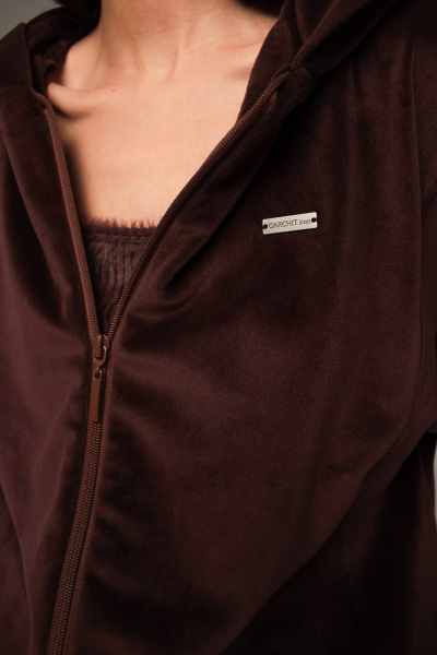 Бомбер Velour с капюшоном