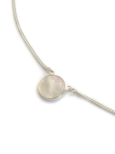 Серебряное колье-чокер с перламутром SBLESKOM, цвет: серебро, 11359 купить онлайн