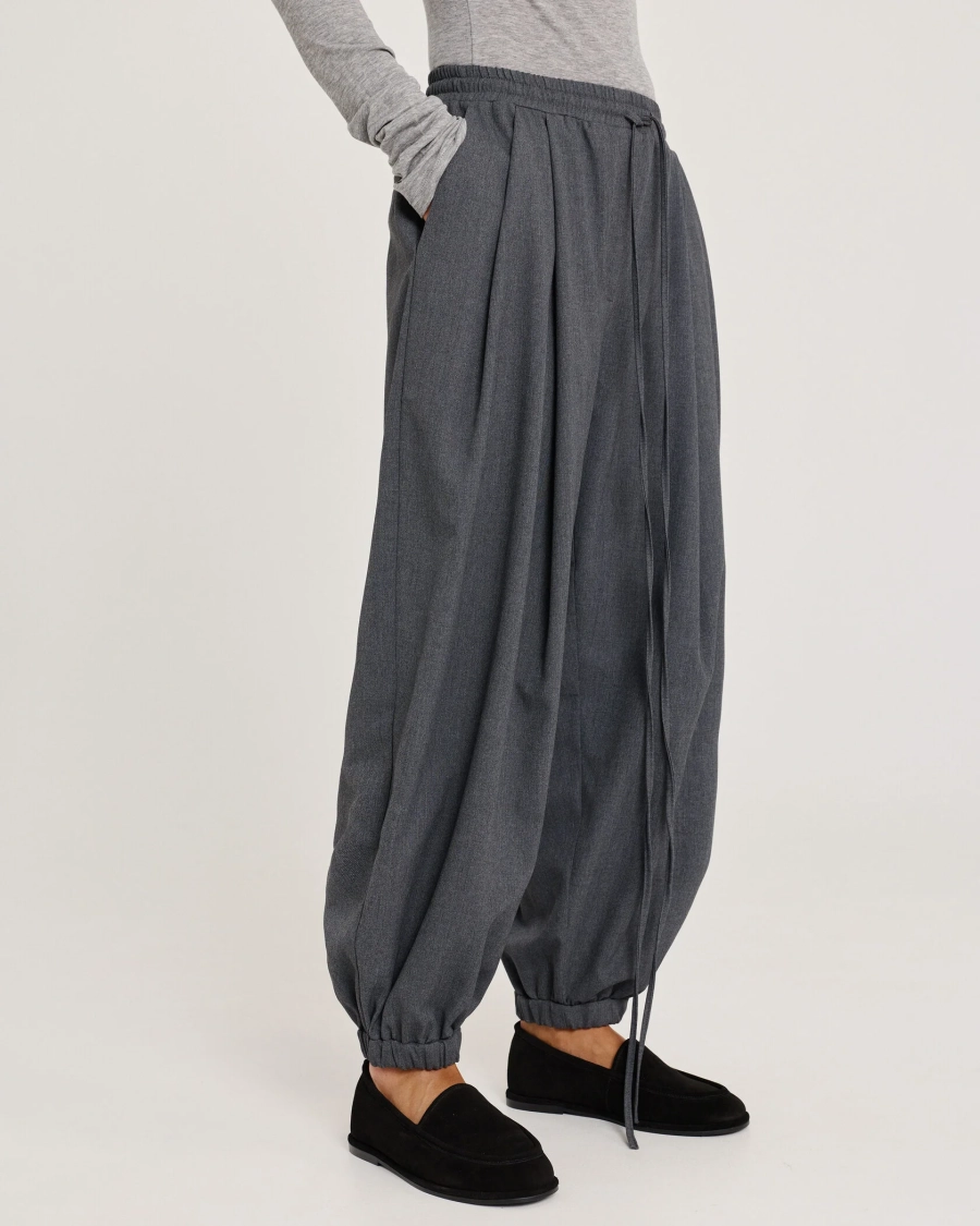 Брюки-шаровары из шерсти GRAY Anmuse, цвет: серый, TR25W204-GR купить онлайн