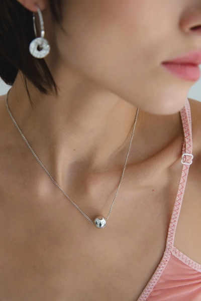 Серебряное колье-шар "Bubble" SBLESKOM, цвет: серебро, 11354 купить онлайн