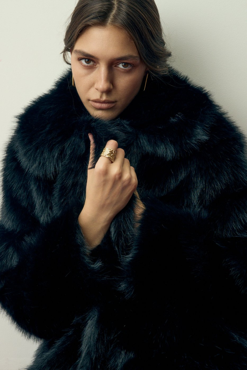 Шуба удлиненная с поясом SODAMODA, цвет: Черный, 15796 купить онлайн