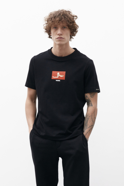 Футболка slim с иллюстрацией