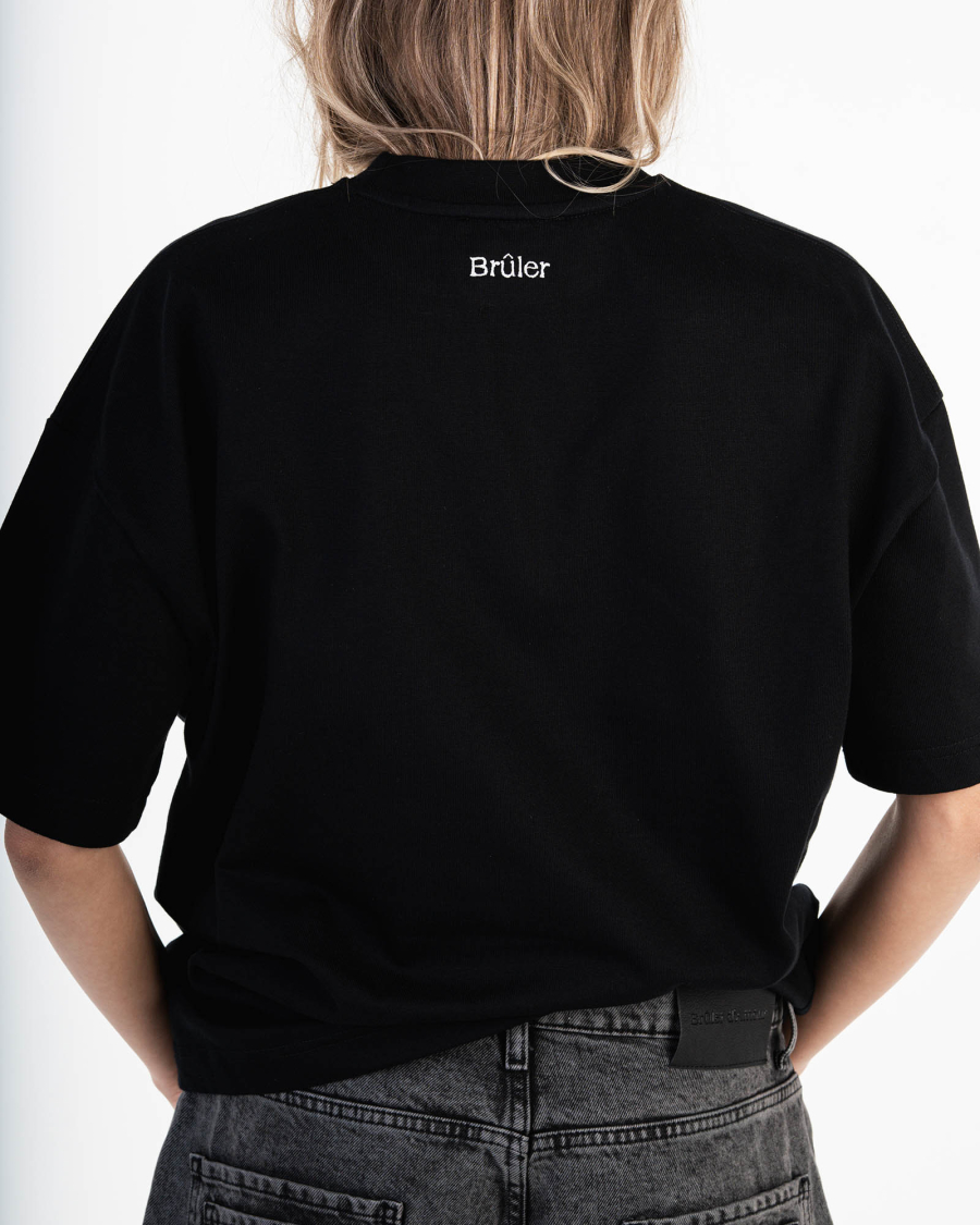 Футболка T-SHIRT «Flowers» Brûler x Madina Belikova Brûler d'Amour, цвет: black, BS2402C-2210-20 купить онлайн
