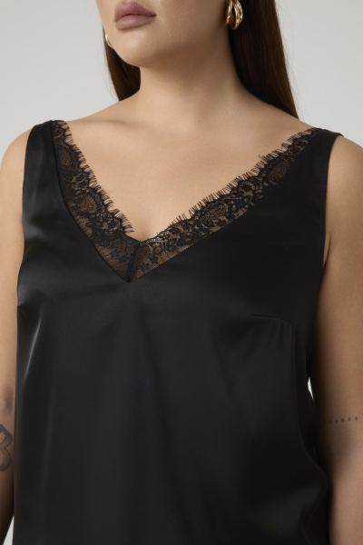 Топ двухслойный на широких бретелях с кружевом