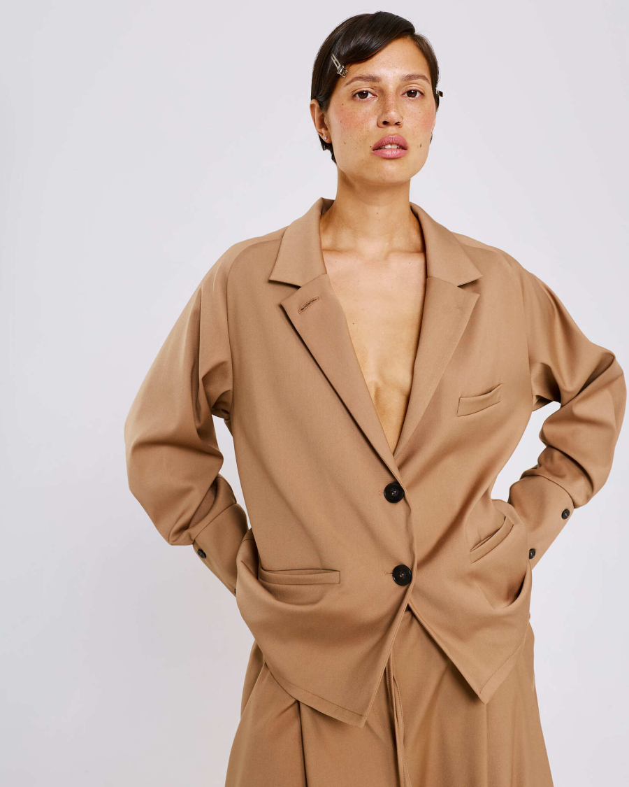 Блуза-жакет из костюмной ткани Anmuse, цвет: бежевый, BL26SP311-CRM купить онлайн