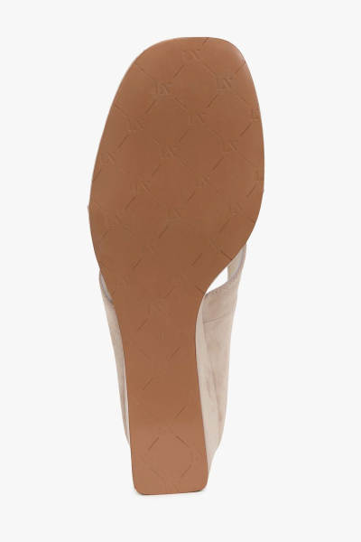 Босоножки из натуральной замши Lera Nena, цвет: бежевый LN.206.19231.110 купить онлайн