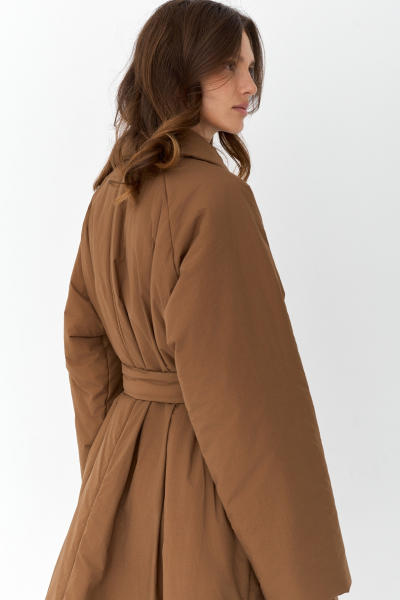 Тренч утепленный макси длины Ricoco, цвет: песочный, 7048/1 купить онлайн