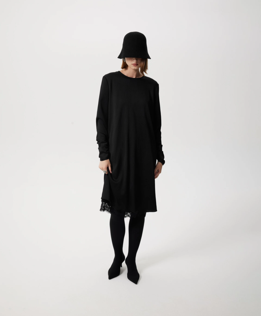 Платье прямое миди