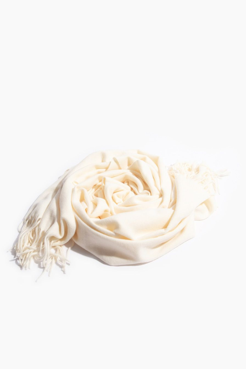 Шарф с бахромой TOPTOP, цвет: молочный TT.607.15425.120 купить онлайн