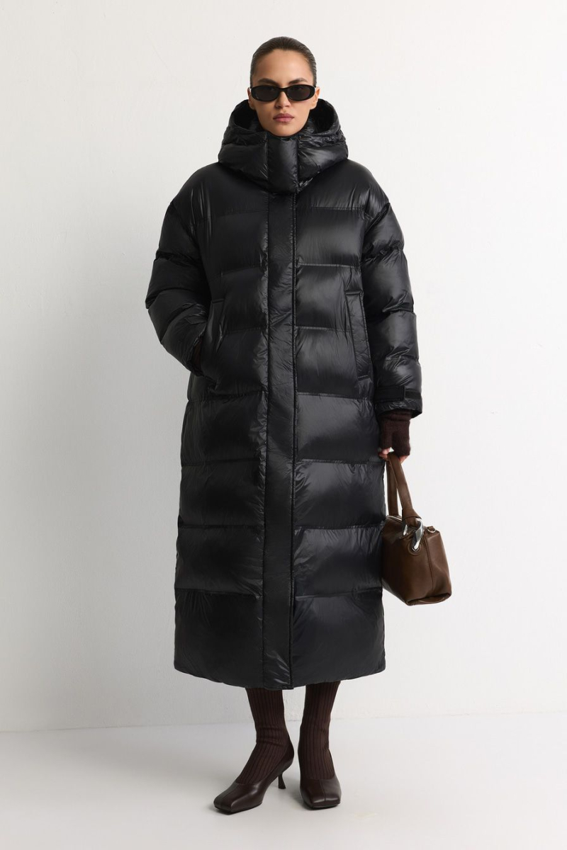 Пуховик с капюшоном