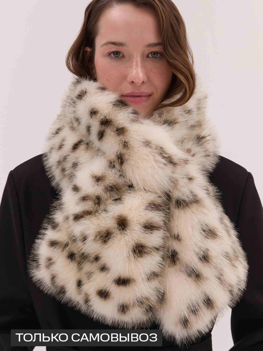 Шарф из экомеха с разрезом