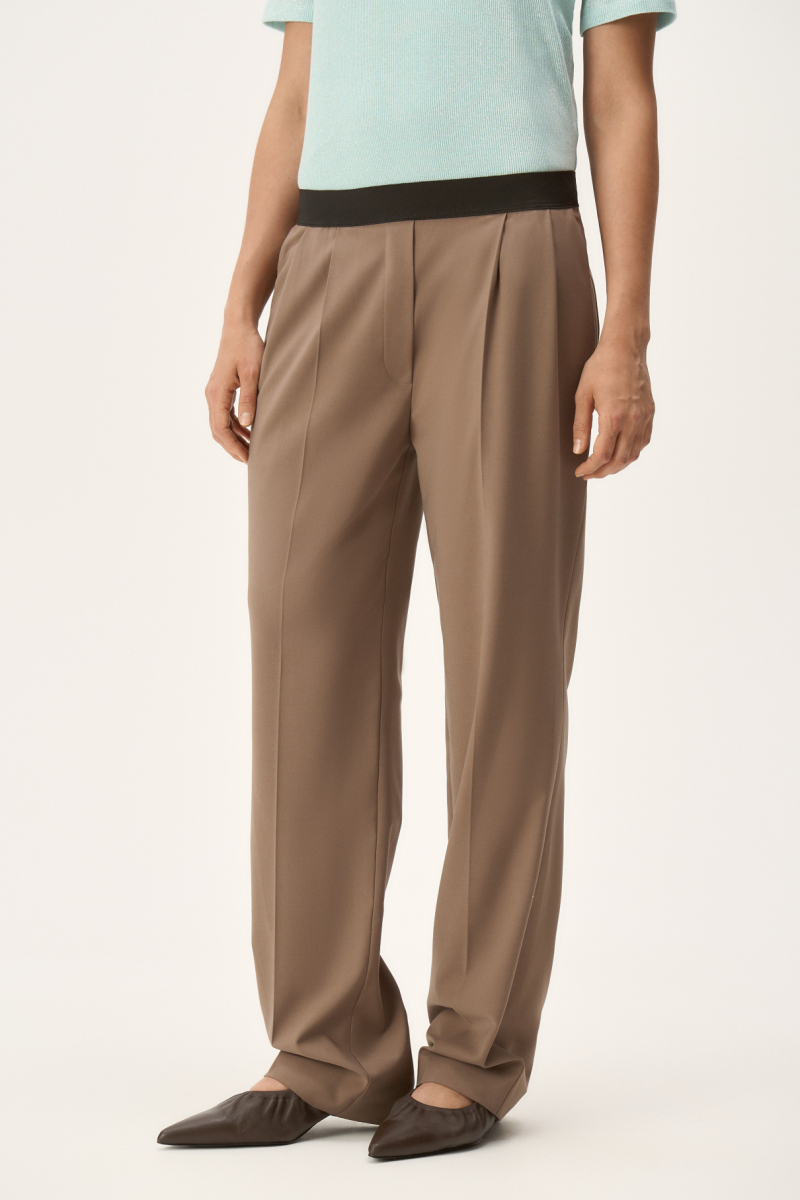 Брюки Claire FASHION REBELS, цвет: мокко, FR25S1PN03RUW530MC купить онлайн