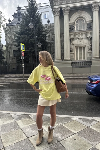 Футболка из хлопка "Не важно, что думают другие" INSPIRE, цвет: Желтый,  купить онлайн