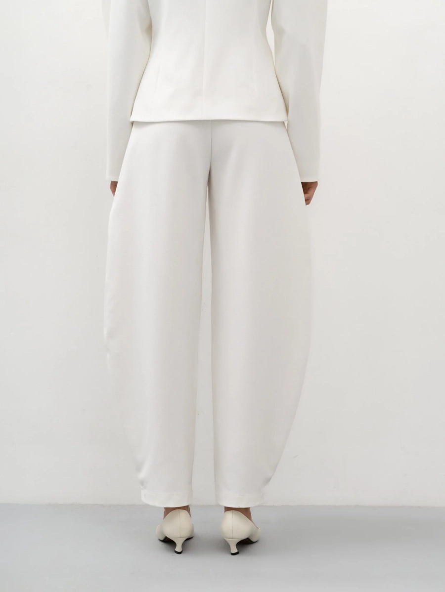 Брюки-бананы TRES, цвет: молочный, НФ-00002737 купить онлайн