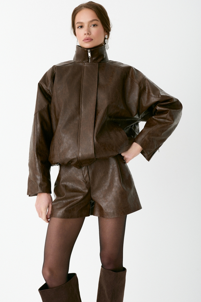 Шорты из состаренной экокожи Ricoco, цвет: коричневый, 7015/1 купить онлайн